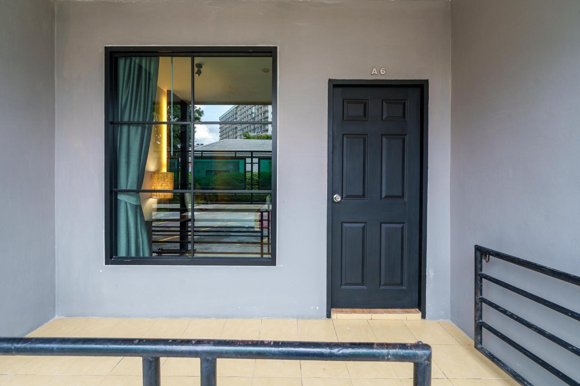 Villa Navin Beach Residence Джомтьен Экстерьер фото
